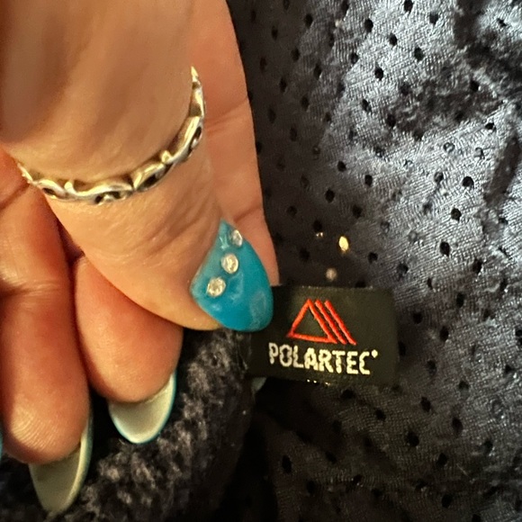 Patagonia zip up fleece - Picture 7 of 10